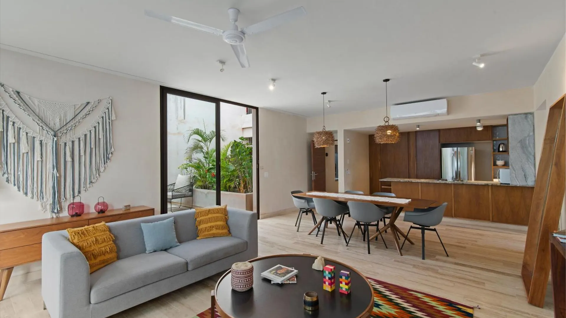 302 Modern & Luxury Apartment With Private Terrace تولوم