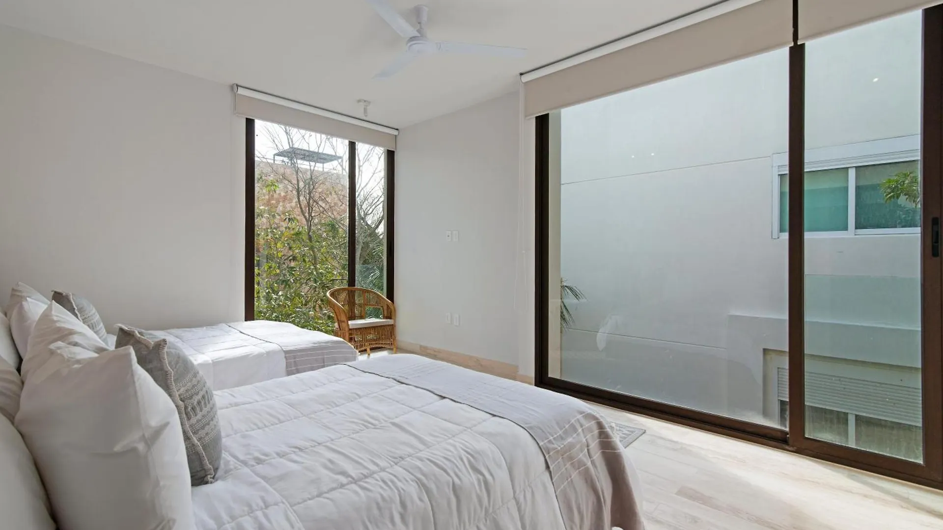 302 Modern & Luxury Apartment With Private Terrace تولوم